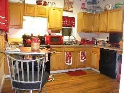 3rd image of 1510 Coutant Ave