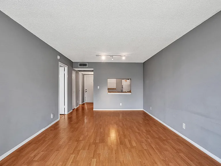 9460 Poinciana Pl #101 — Photo 10