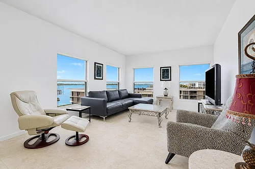 3230 S Ocean Blvd #D-607 Photo 1