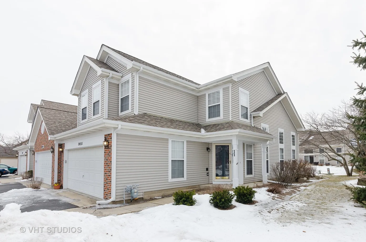 2031 Peach Tree Ln photo 1