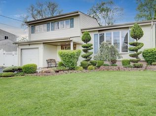 7 Kenneth Ave, Old Bridge, NJ 08857