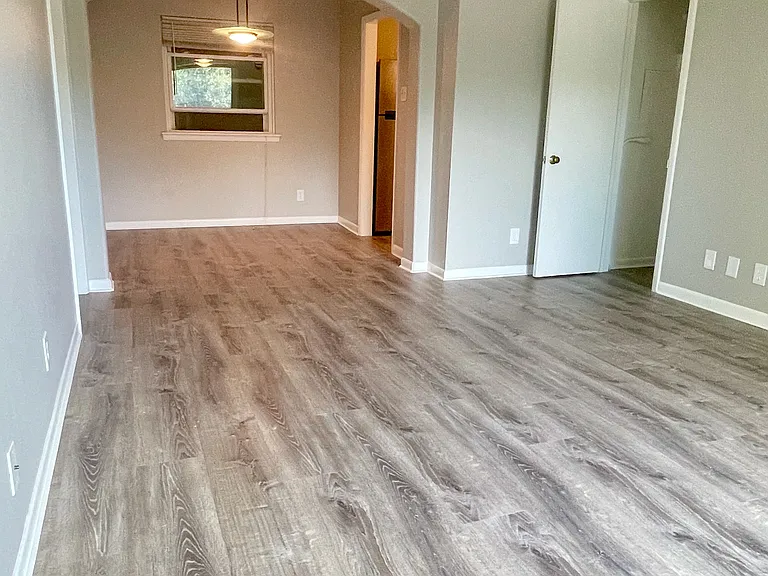 3215 Douglas Ave #201 — Photo 9