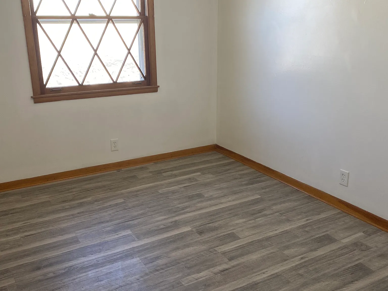 4 bed, 2620 sqft, $1,500 — Photo 3