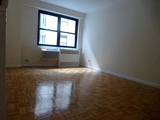 Rented by Keller Williams NYC | media 12