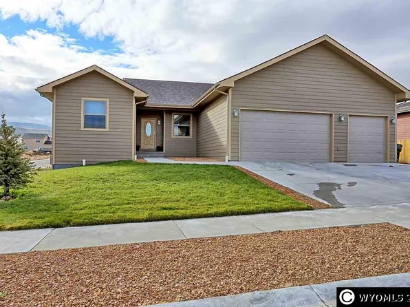 2255 E 24th St, Casper, WY 82609