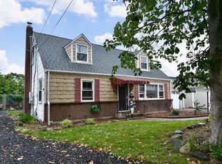 70 Islip Ave, Islip, NY 11751