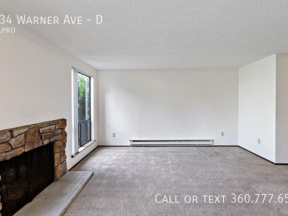 4th image of 2534 Warner Ave APT D
