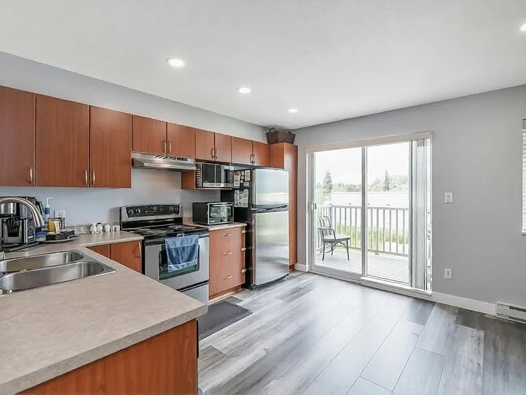15175 62a Ave #97 — Photo 6