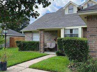 351 Elder Vista Dr, Webster, TX 77598