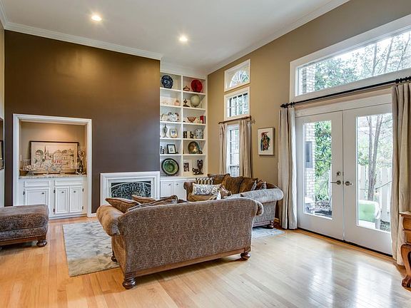5th image of 401 Bowling Ave Unit 26
