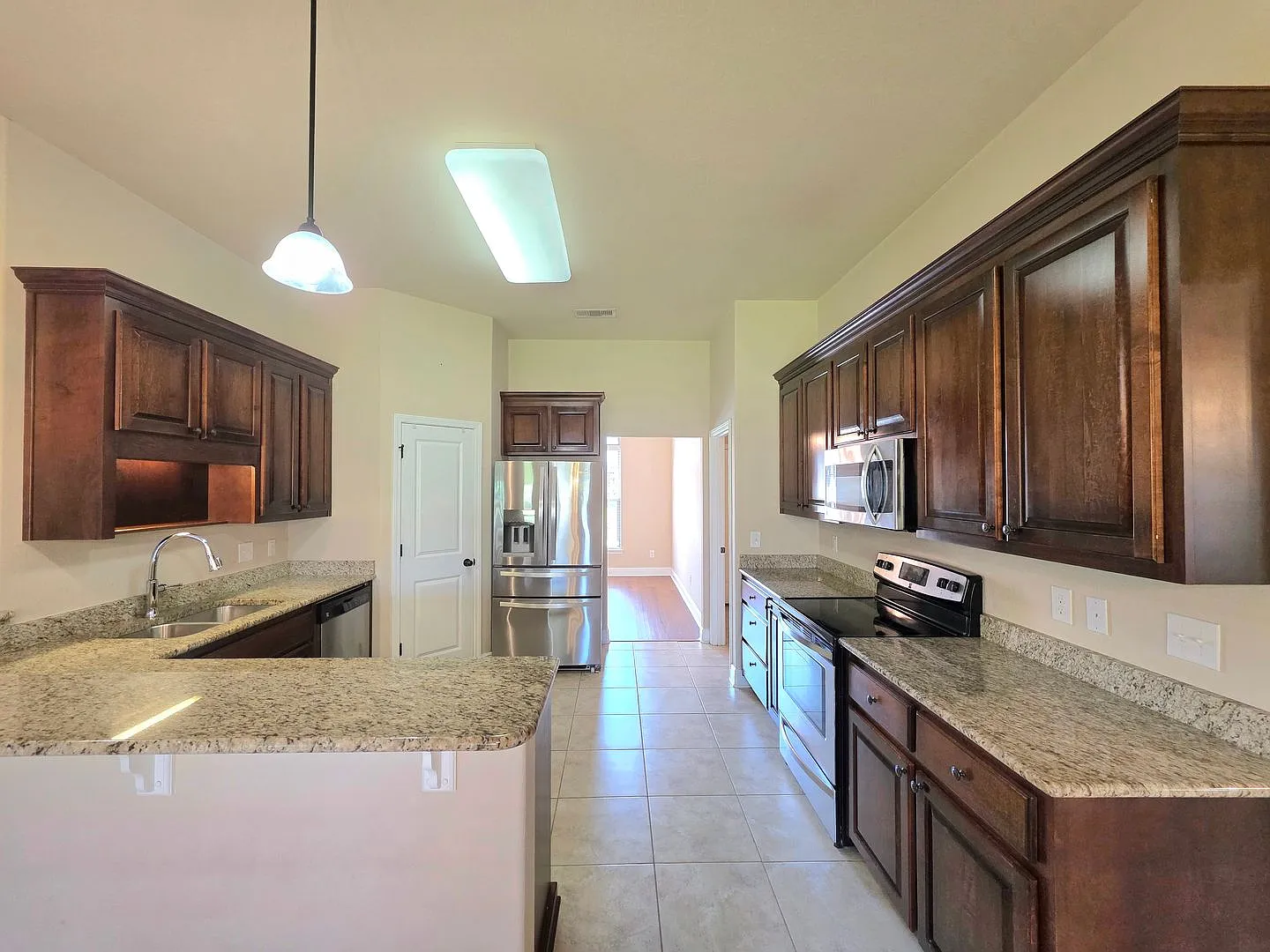 Quaint 4-Bedroom Home — Photo 3