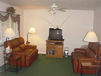 2nd image of 3861 Biehl Ave