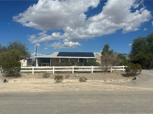 760 E Country Place Rd, Pahrump, NV 89060