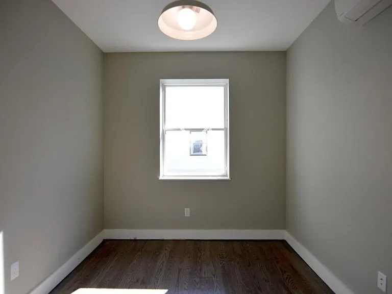 806 Saint Johns Pl #2C — Photo 7