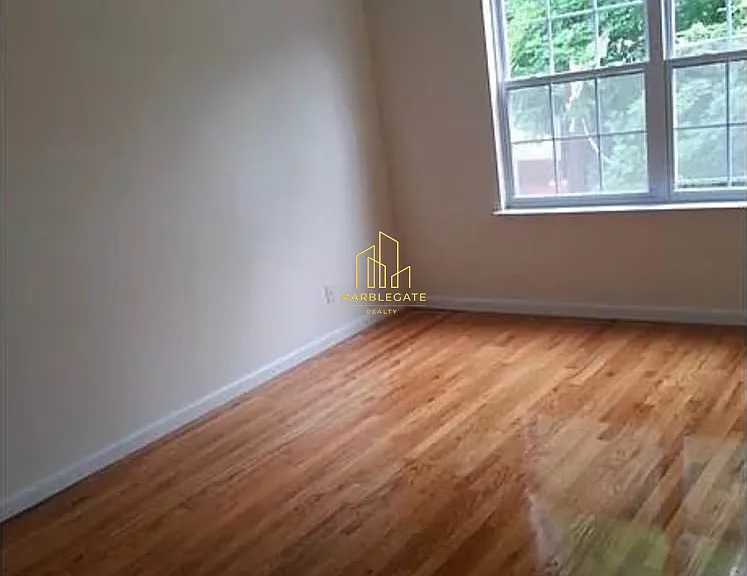71 S 9th St #2E — Photo 5
