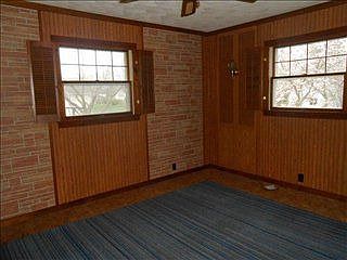 3rd image of 736 Washington Ave