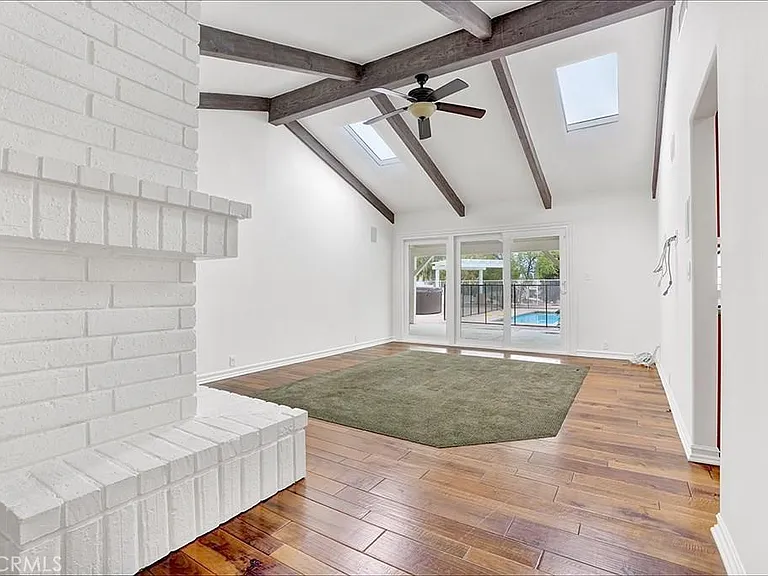 6099 Nutmeg Ln — Photo 12