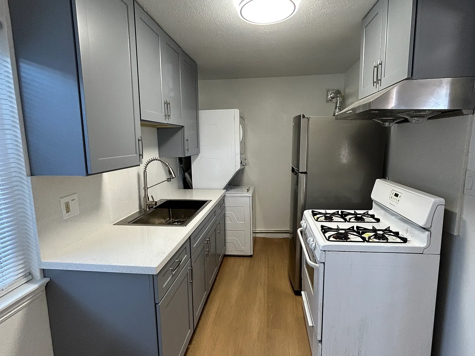 574 W Hedding St — Photo 4