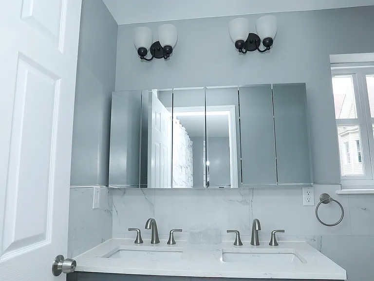 288 S 7th St #1 — Photo 13