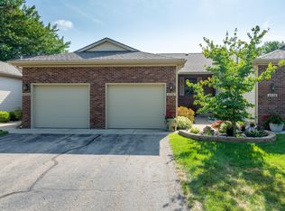 6936 Springtree Ln SW, Grand Rapids, MI