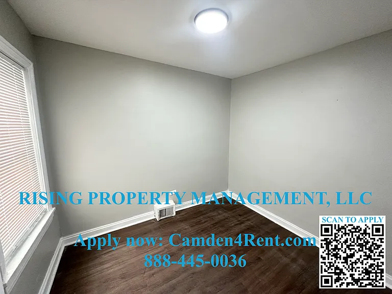 610 Line St — Photo 6
