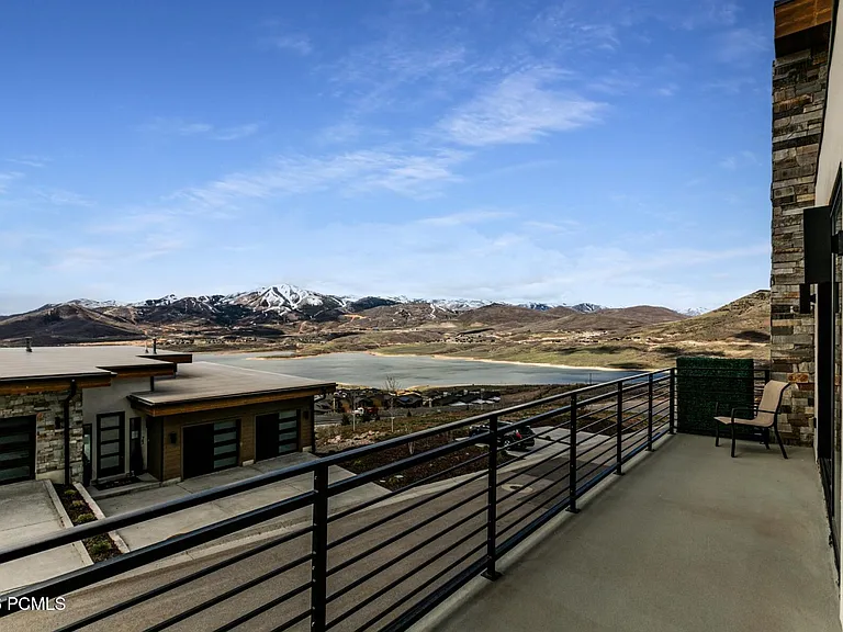 765 E Miner Way — Photo 32