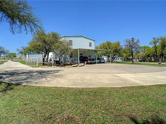 Entry driveway,parking