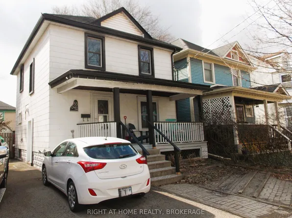 88 Chaplin Ave, Saint Catharines, ON L2R 2E7