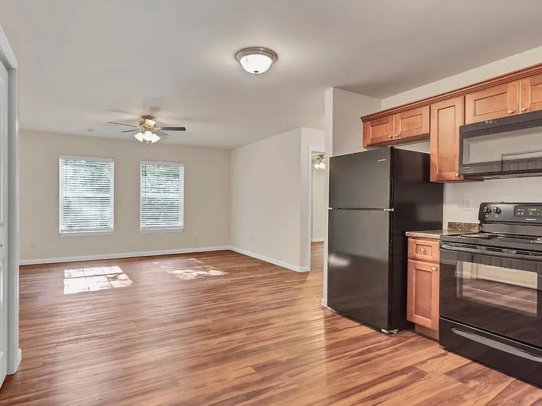 1112 Bertling St #7 — Photo 2