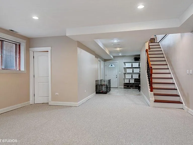 1560 Florence Ave — Photo 18
