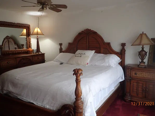 318 Windrush Blvd APT 8, Indian Rocks Beach, FL 33785