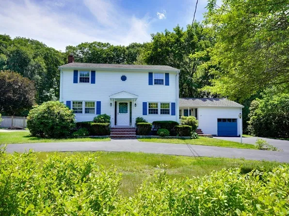 16 Phillip Ave, Burlington, MA 01803