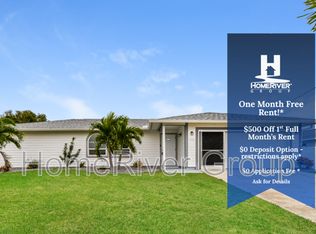 902 SW 11th Ct, Cape Coral, FL 33991