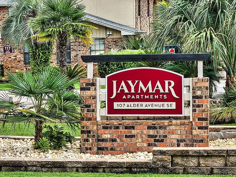 Jaymar Apartments — Photo 12