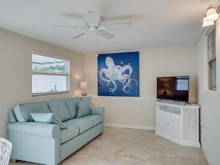 2722 Cardinal Dr — Photo 27