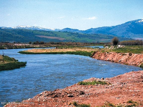 2nd image of 10672 W Highway 89
