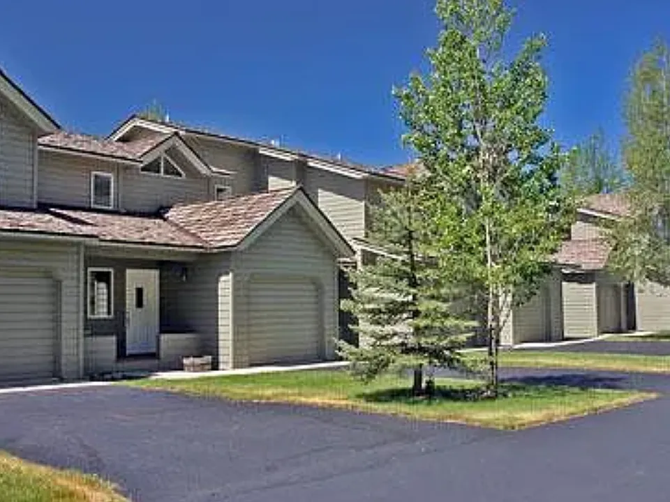10 Saint Andrews Cir