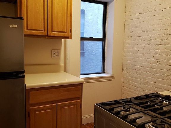 5th image of 56 Pike St APT 4C