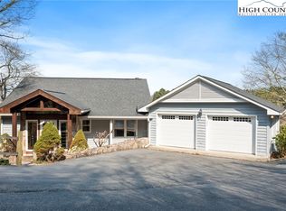 511 Sourwood Ln, Blowing Rock, NC 28605