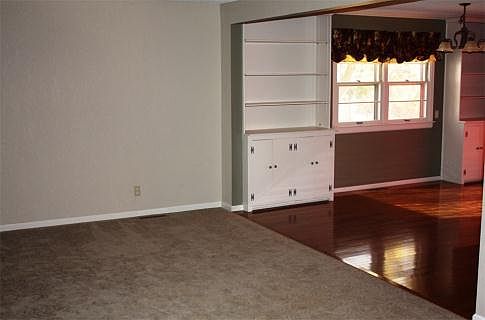 1st image of 9439 Connell Dr