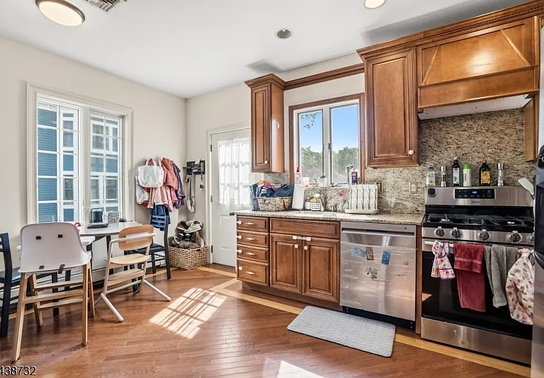 306 Walnut Ave — Photo 15