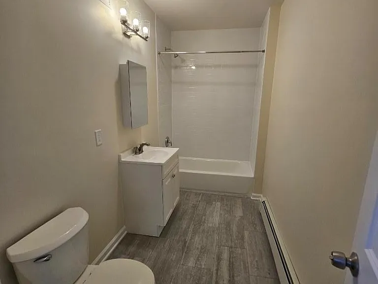 372 Bergen St — Photo 24