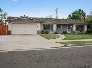 305 W Earl Way, Hanford, CA 93230