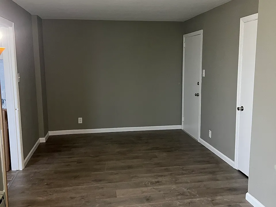 131 S Maple Ave #9