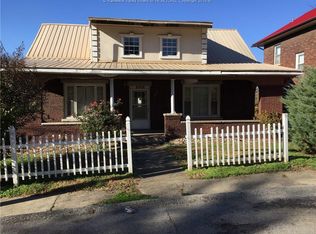 107 Sunset Dr, Charleston, WV 25301