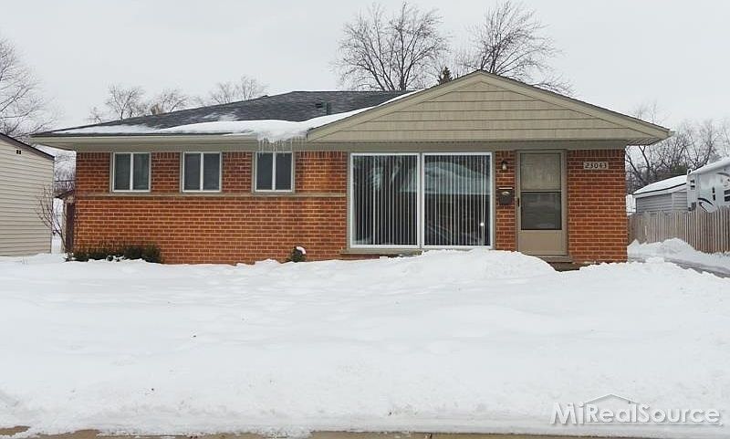 1st image of 23043 Euclid St