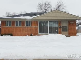 23043 Euclid St, Saint Clair Shores, MI 48082