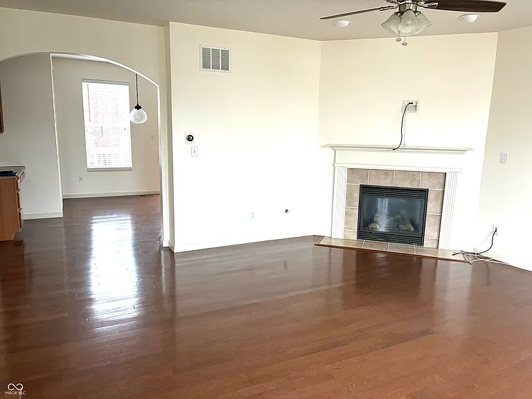 420 W Main St — Photo 8