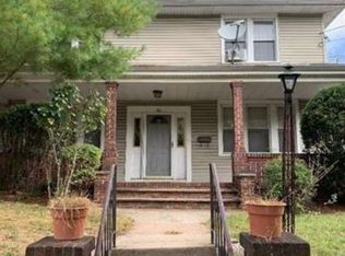 821 Lancaster Rd, Ridgefield, NJ 07657