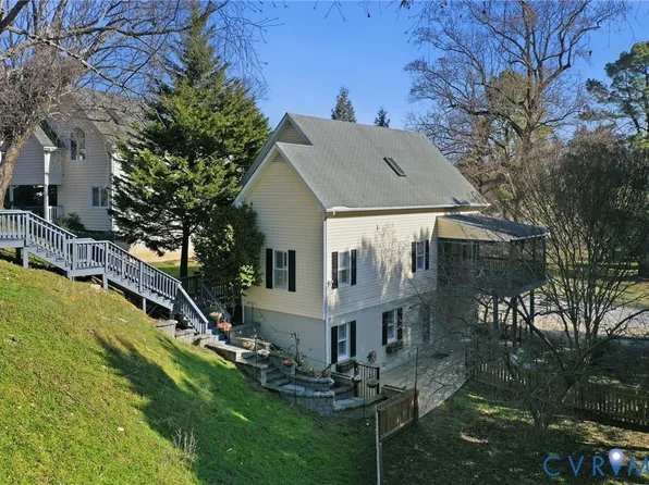2703 Hillcrest Rd, Richmond, VA 23225